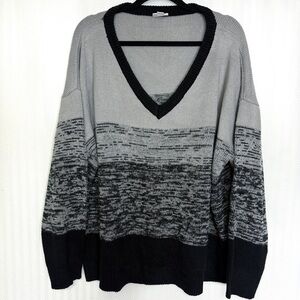 LuLaRoe Torrie V-Neck Sweater Size 2X